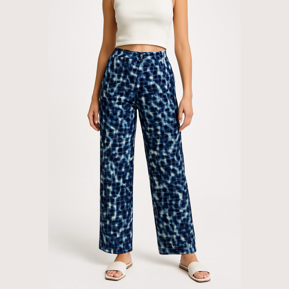 Lesley Evers Blue and White Women's Pants